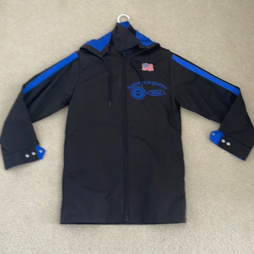 Men’s Rain Coat Jacket Size Small NWOT